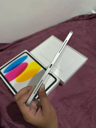 Apple iPad 11th Gen (A16) 256GB- Brand New With Box And Cover