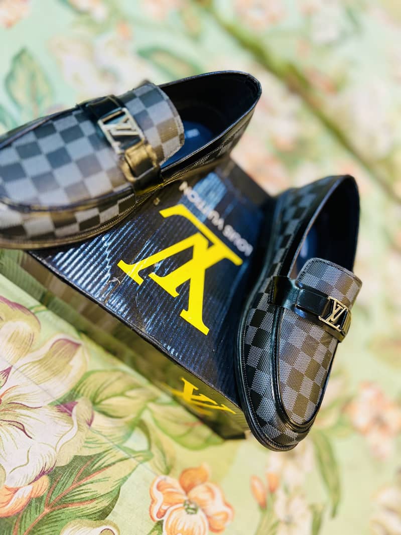 Louis Vuitton 0
