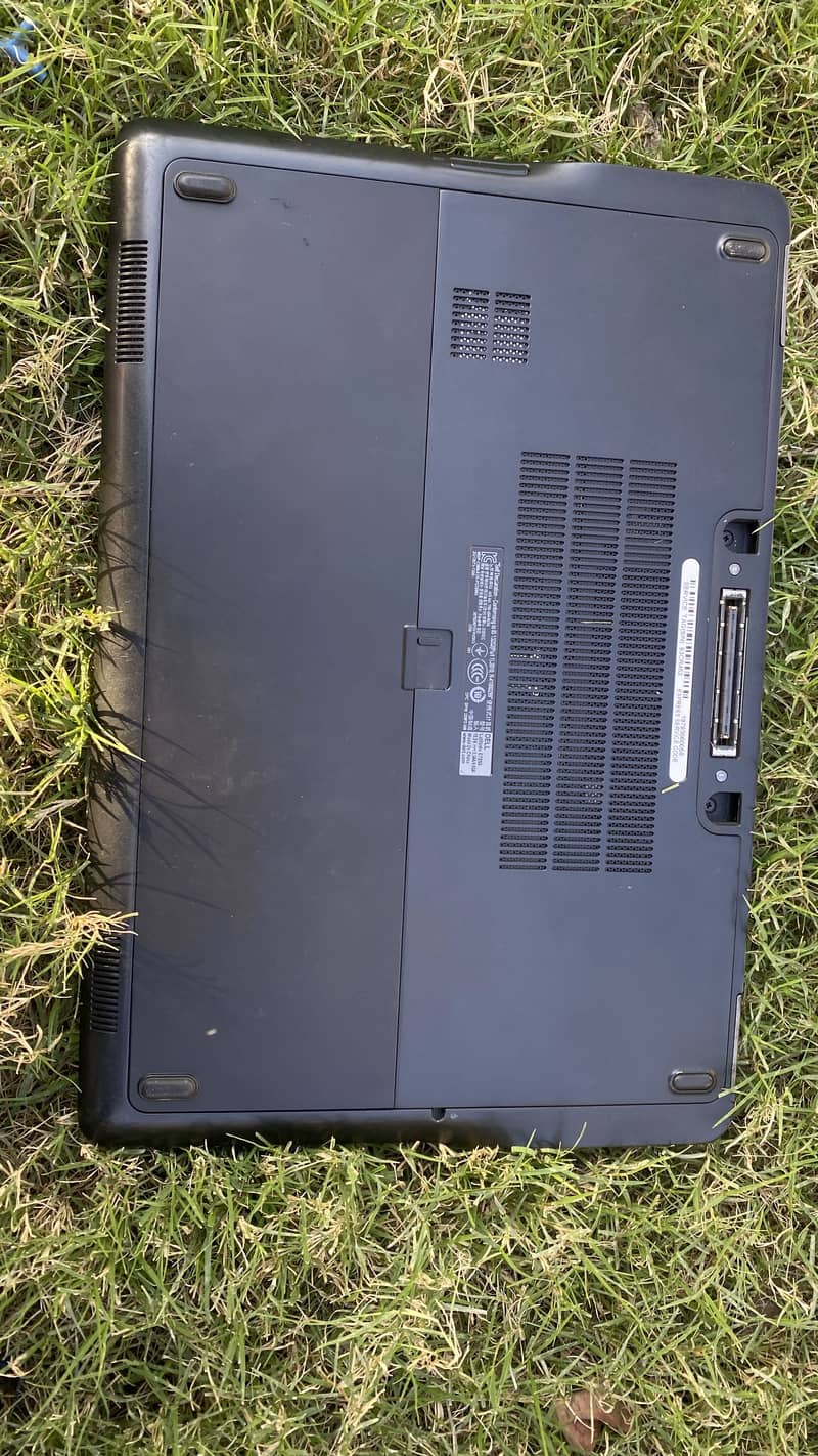 Dell letitude E7250 9