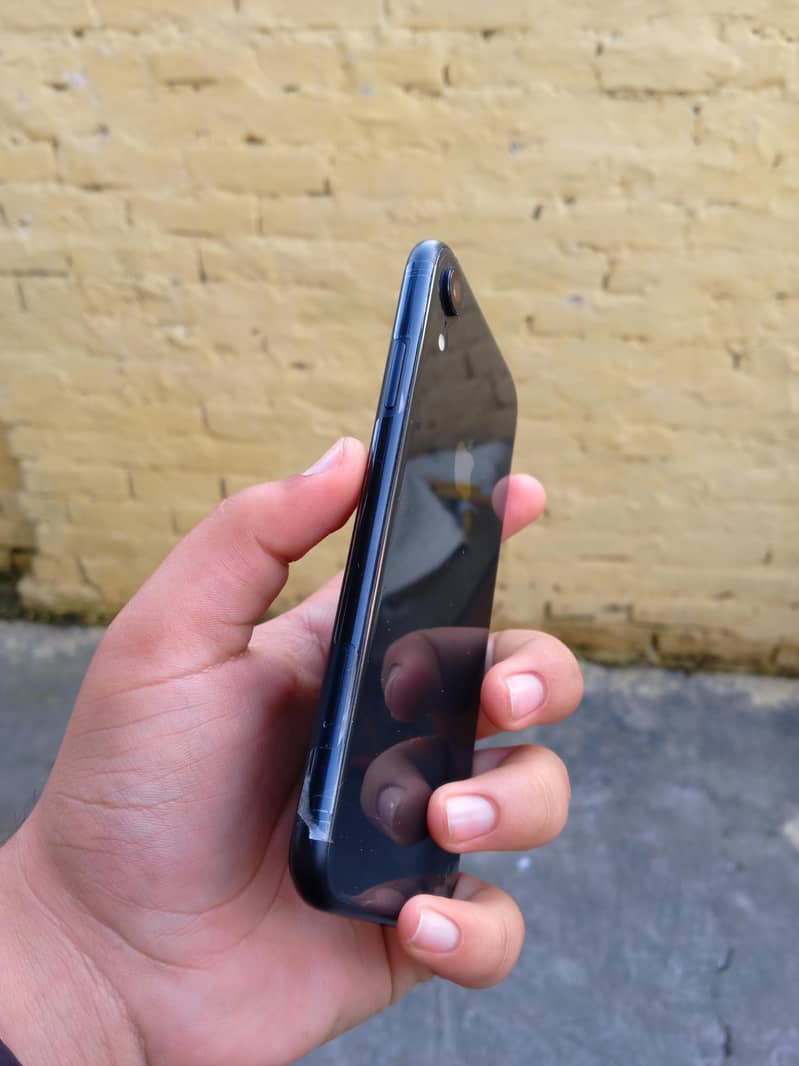 I phone xr 1