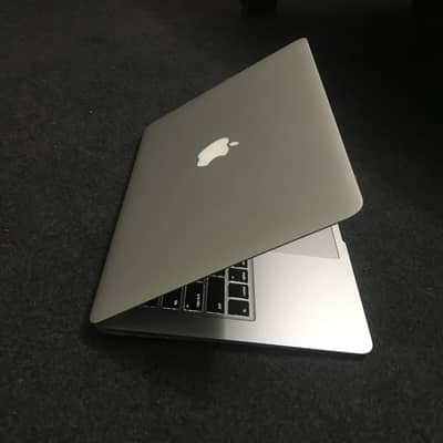 Mac book air 13 inch 2013 with original charger  urgent sale.