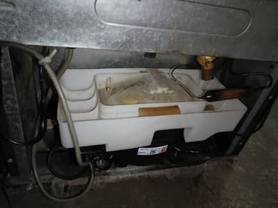 Freidge for sale in One hand use