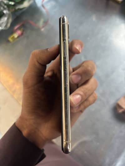 iPhone XS pta approved 256gb