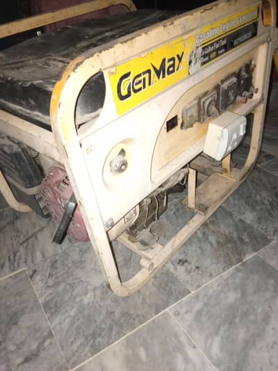 genmax generator 5.5 kva 4 months used