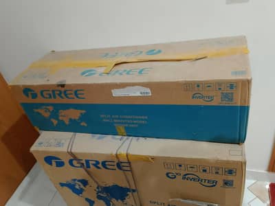 only 1 month use brand new condition scratchless.