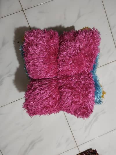6 cute fluffy cushions