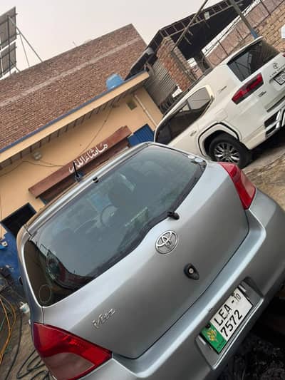 vitz for sale family used car