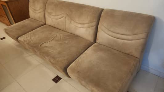 chance deal - 4 Seater sofa (2+1+1) compact and ideal for small places