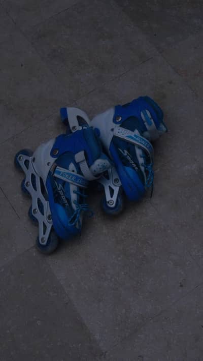 SKATES FOR 8 TO 12 YEARS OLD KIDS