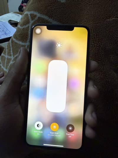 I phon xsmax jv 64 gb gold color 76% BH waterpack phon lush condition