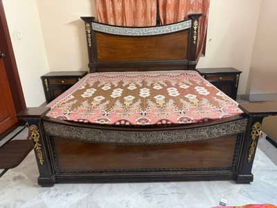 Sheshum Bedset