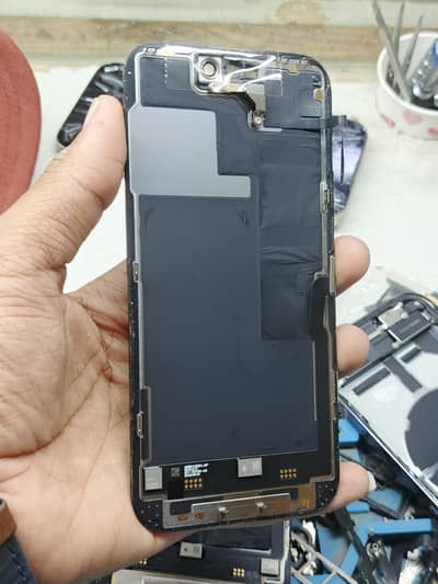 APPLE IPHONE PARTS AVAILABLE BATTERY, ,LCD ,CAMERA, FRAME, HOUSING etc