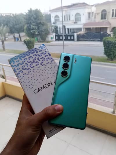 Tecno camon 40
