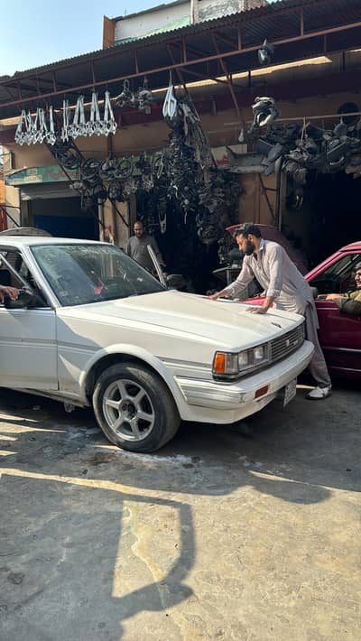 Creseda Left heand 1985