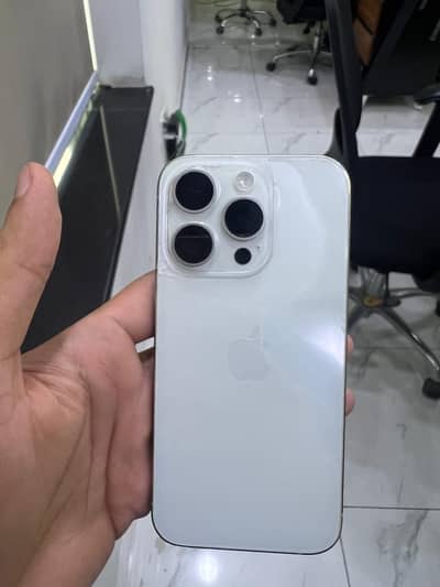 iPhone 15 pro Non pta Factory unlock