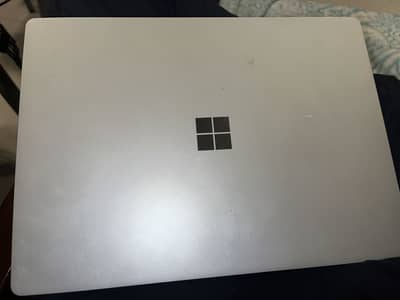 Microsoft Surface laptop 2