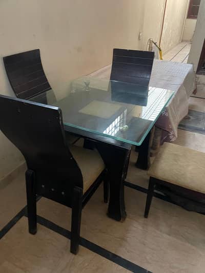 4 person dining table