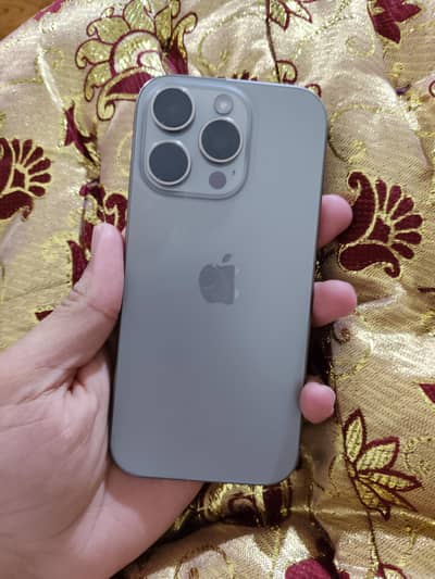 16 pro jv natural titanium