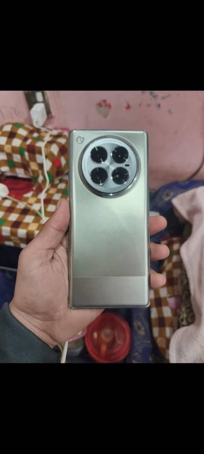 Zero 40 5G 12/256 5G 0308/49000/22