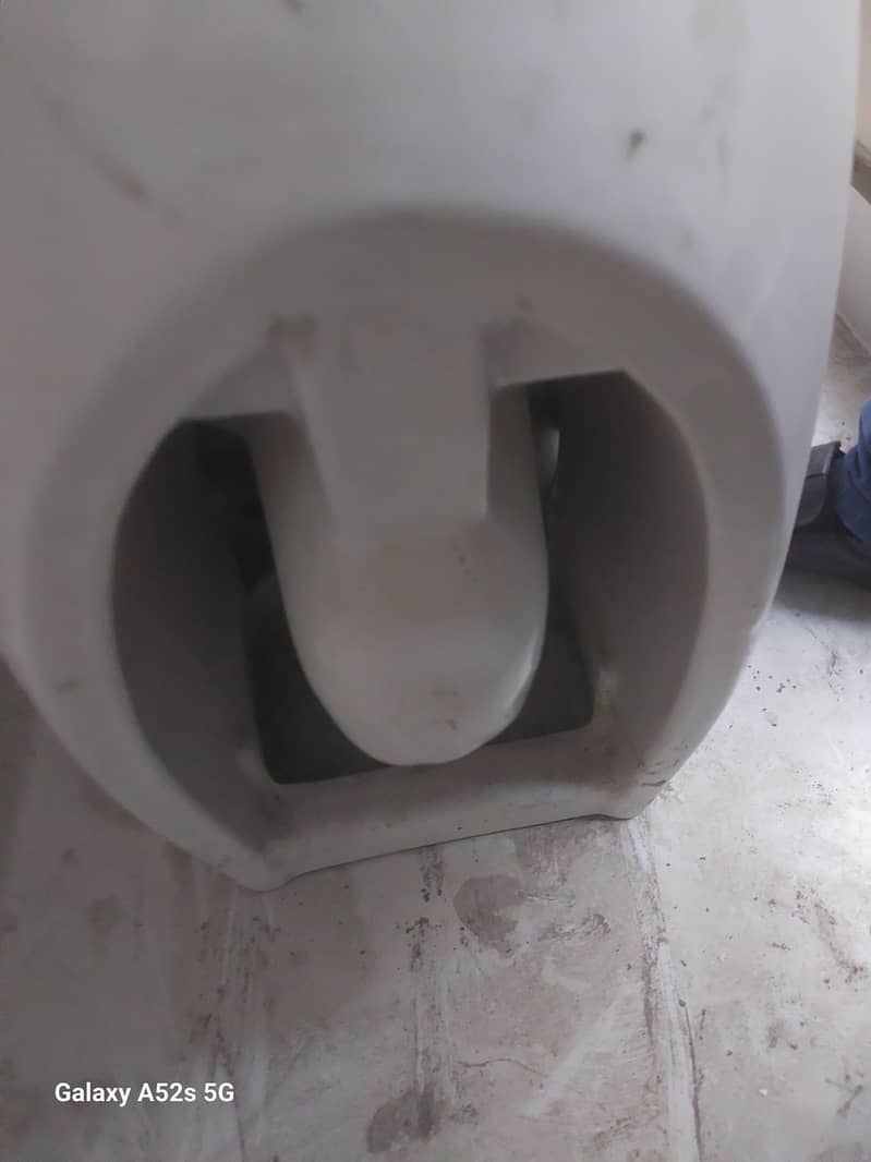 imported concealed commode 2