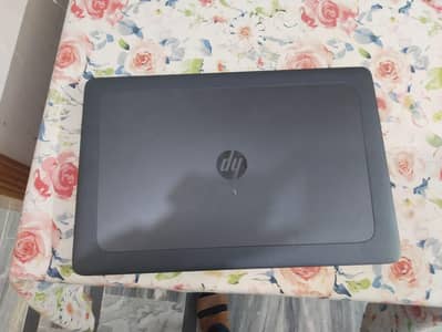 HP zbook 17 g3