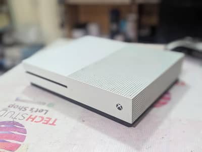 Xbox one S 1TB