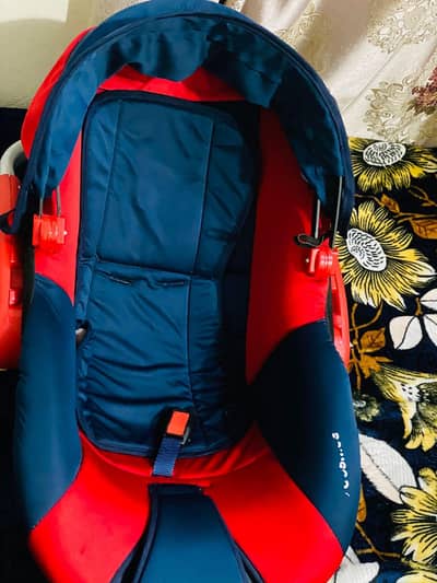 baby cot full new condition 10/10