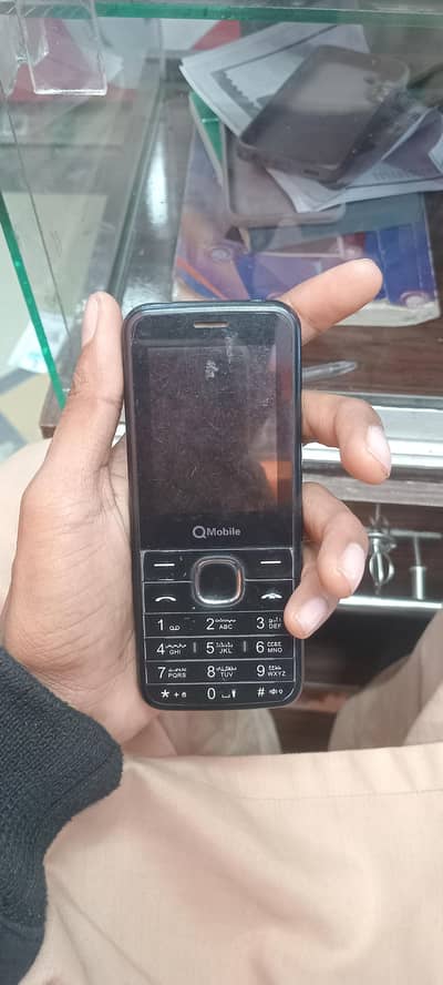 Qmobile model D2 keypad