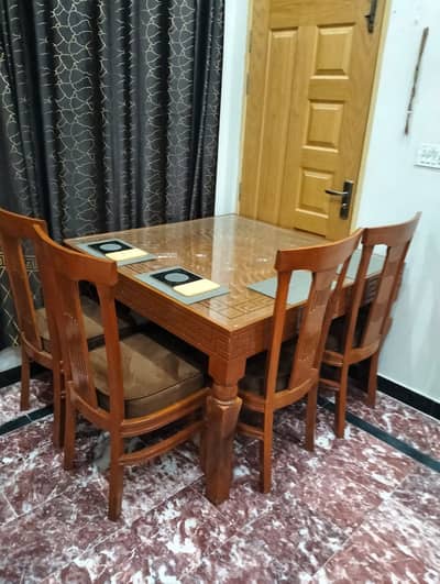 Solid Wood 4-Seater Dining Table with Glass Top & Cushioned Chairs