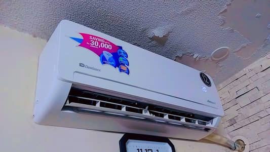Dawlance 1.5 ton DC inverter heat and cool