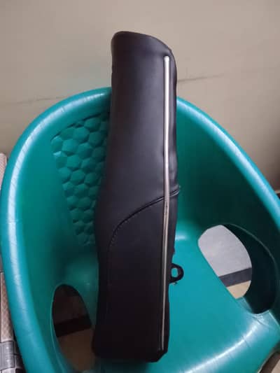 Honda 125 genuine seat