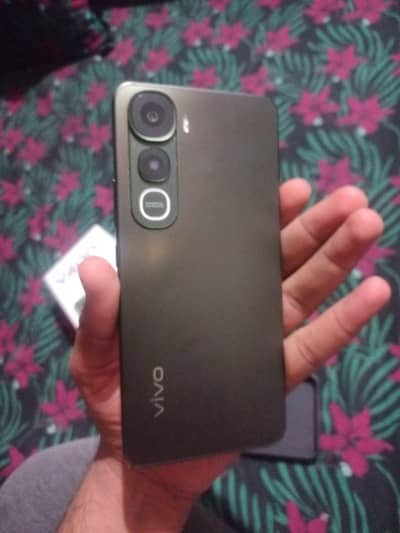 New ViVo Y400