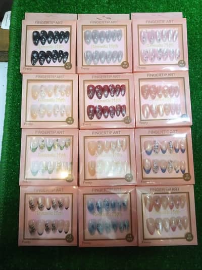Nails box 2000