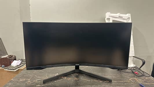 Samsung Odyssey G5 34” Curved Ultrawide Gaming Monitor 165Hz