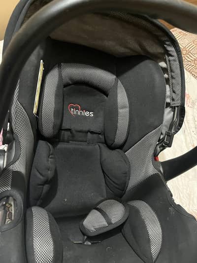 car seat /carry cot