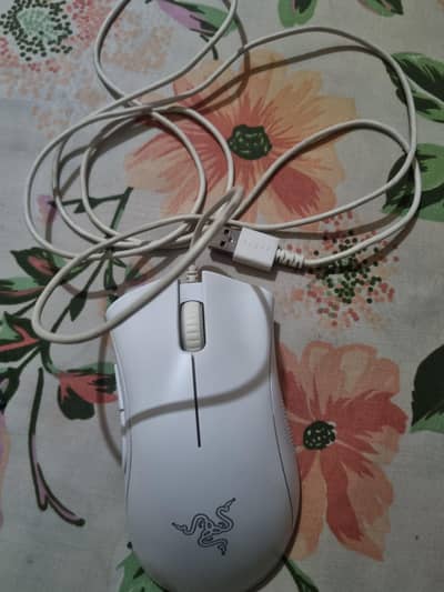 Razer Deathadder Essential