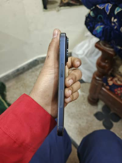 iPhone 15 pro jv with box