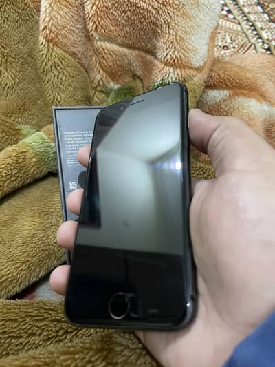 IPHONE 8, 64GB , Pta Approve (black)