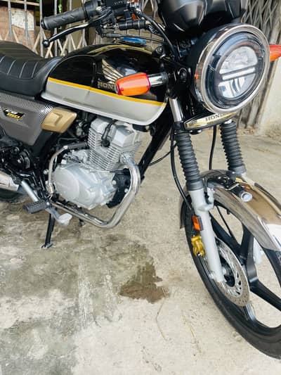 Honda Cg 150 black colour