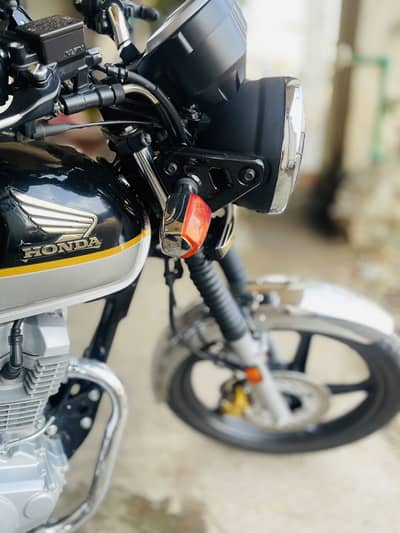 Honda Cg 150 black colour