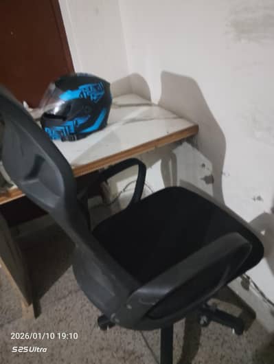 COMPUTER GAMING CHAIR FOR SALE