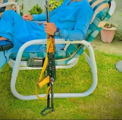 Mujhe job ki zaroorat hai