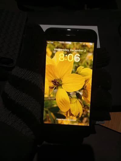 iPhone 8 64GB factory unlock