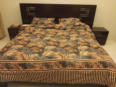 king size bed wooden .