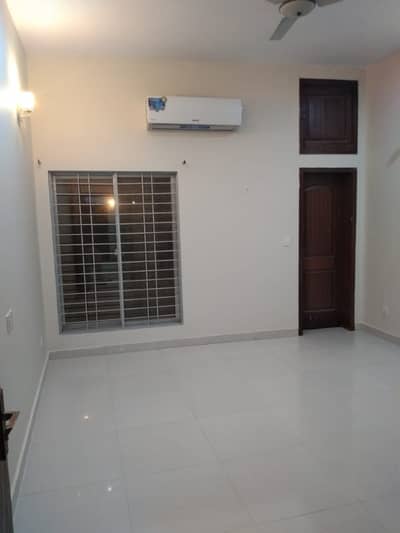 7 Marla brand new house available for rent