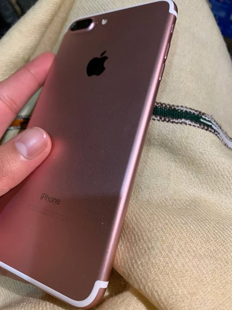 IPHONE 7 PLUS 2