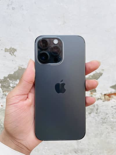 iPhones 14 pro max 256gb contact no:03428500699