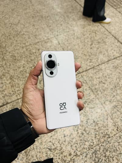 Huawei Nova 11 pro ( Extreme premium device)