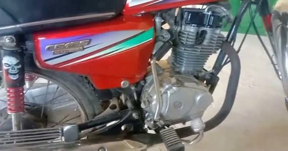 Honda 125 pindi number 6121 for sale