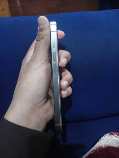 Iphone 15 pro jv (100battery helth) (69cycle count)